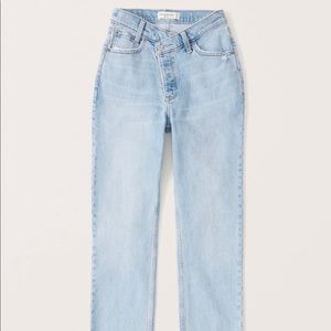 Abercrombie Curve Love High Rise Dad Jean